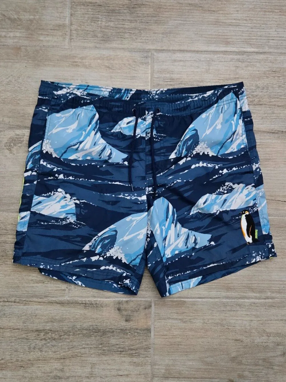 Sundek Retro 80s Swim Trunks Mens Blue Glacier Scene Embroidered Penguin XL